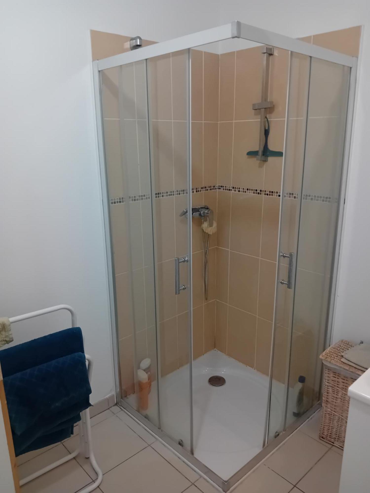 Superbe Appartement T2 Cuers Exteriör bild